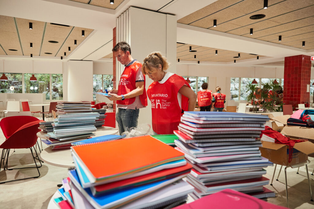 Collaborations and donations to foundations, associations, and NGOs 10